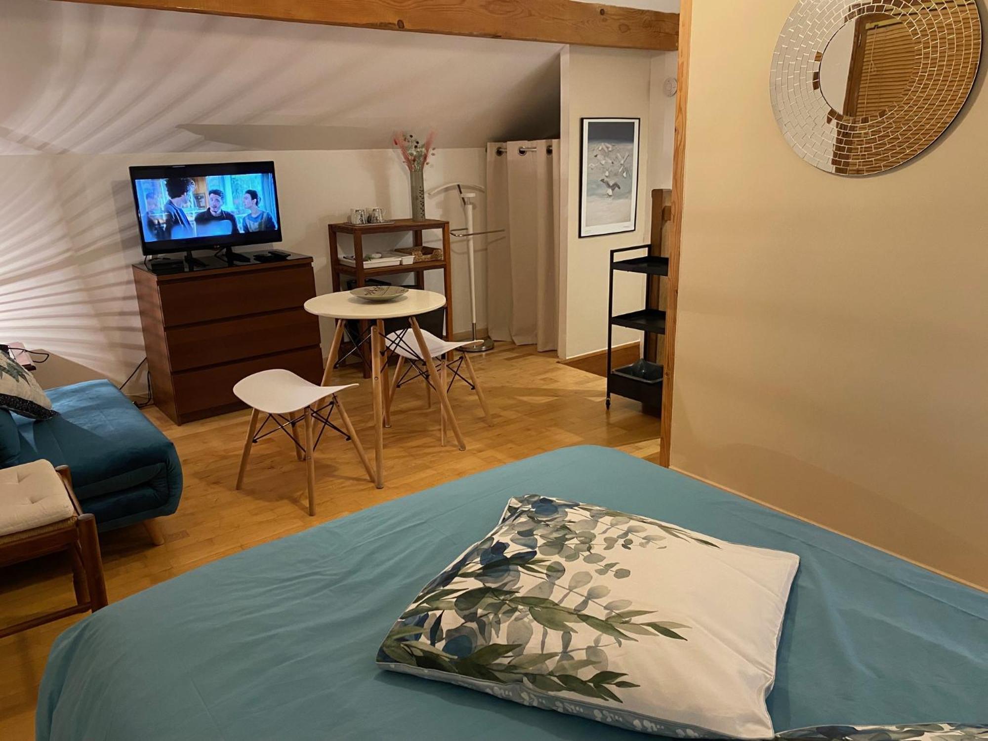 Prive Dans Pavillon Appartement *